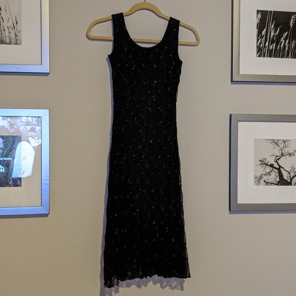 Black and gold dress - Picture 2 of 3